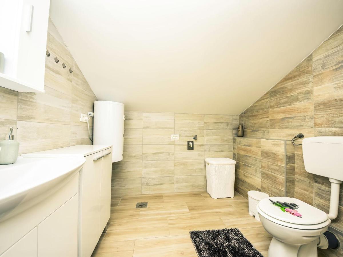 Apartment Matanovi Dvori-2 By Interhome Vir Kültér fotó